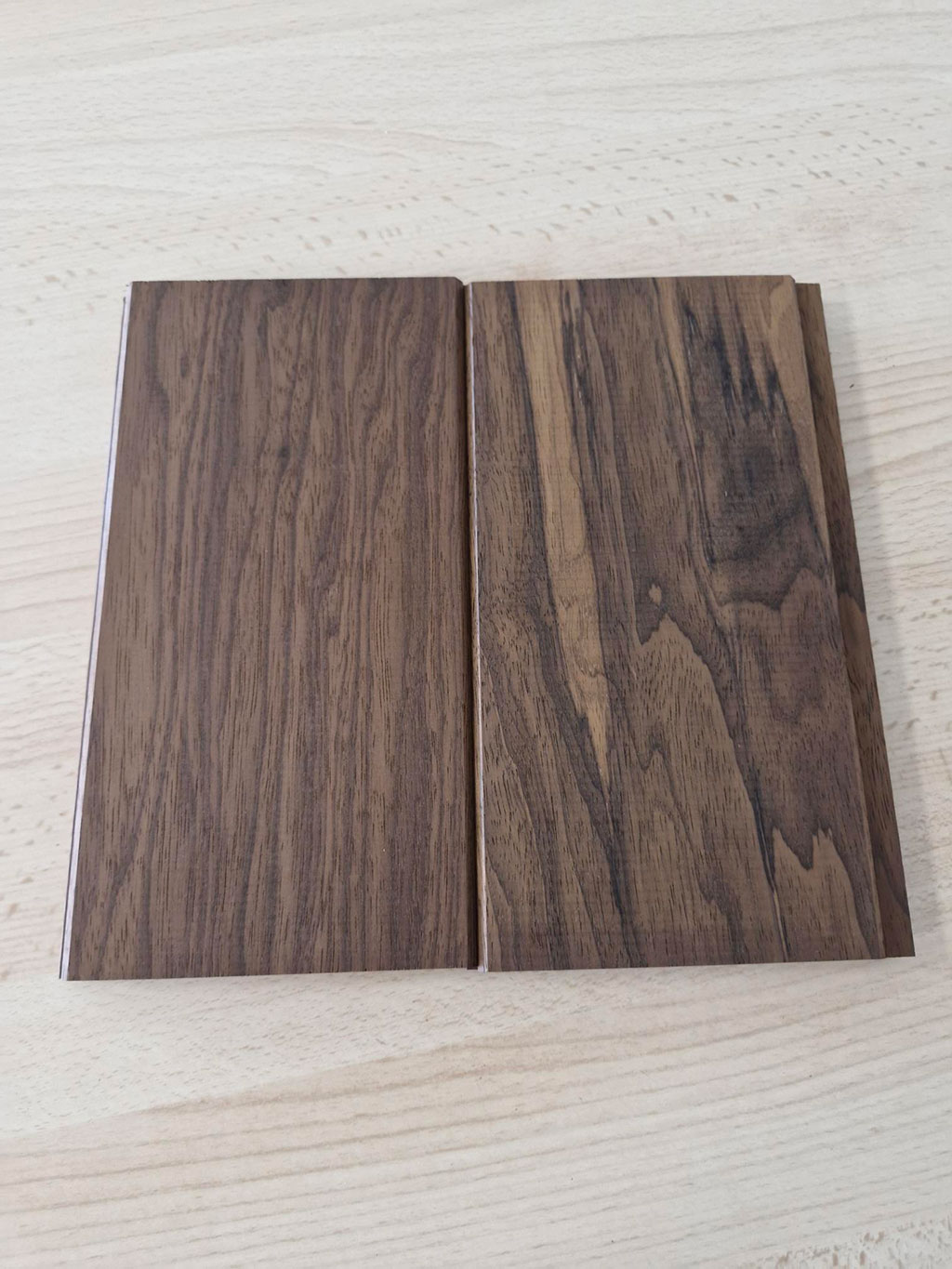 Gevelbekleding - Thermowood Frake